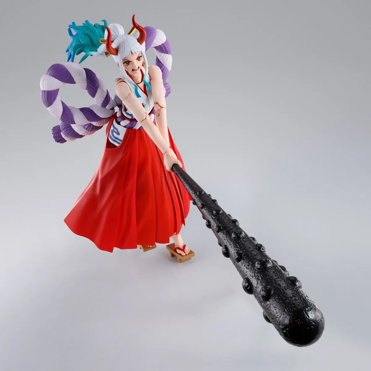 Bandai Genuine One Piece Model Kit Anime Figures SHF Yamato Joints Movable Action Figure Collection Model Toys Christmas Gifts