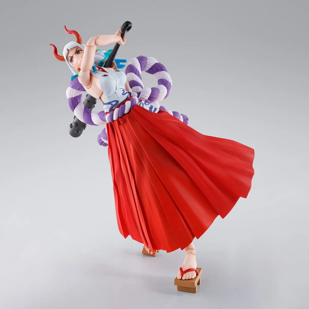 Bandai Genuine One Piece Model Kit Anime Figures SHF Yamato Joints Movable Action Figure Collection Model Toys Christmas Gifts