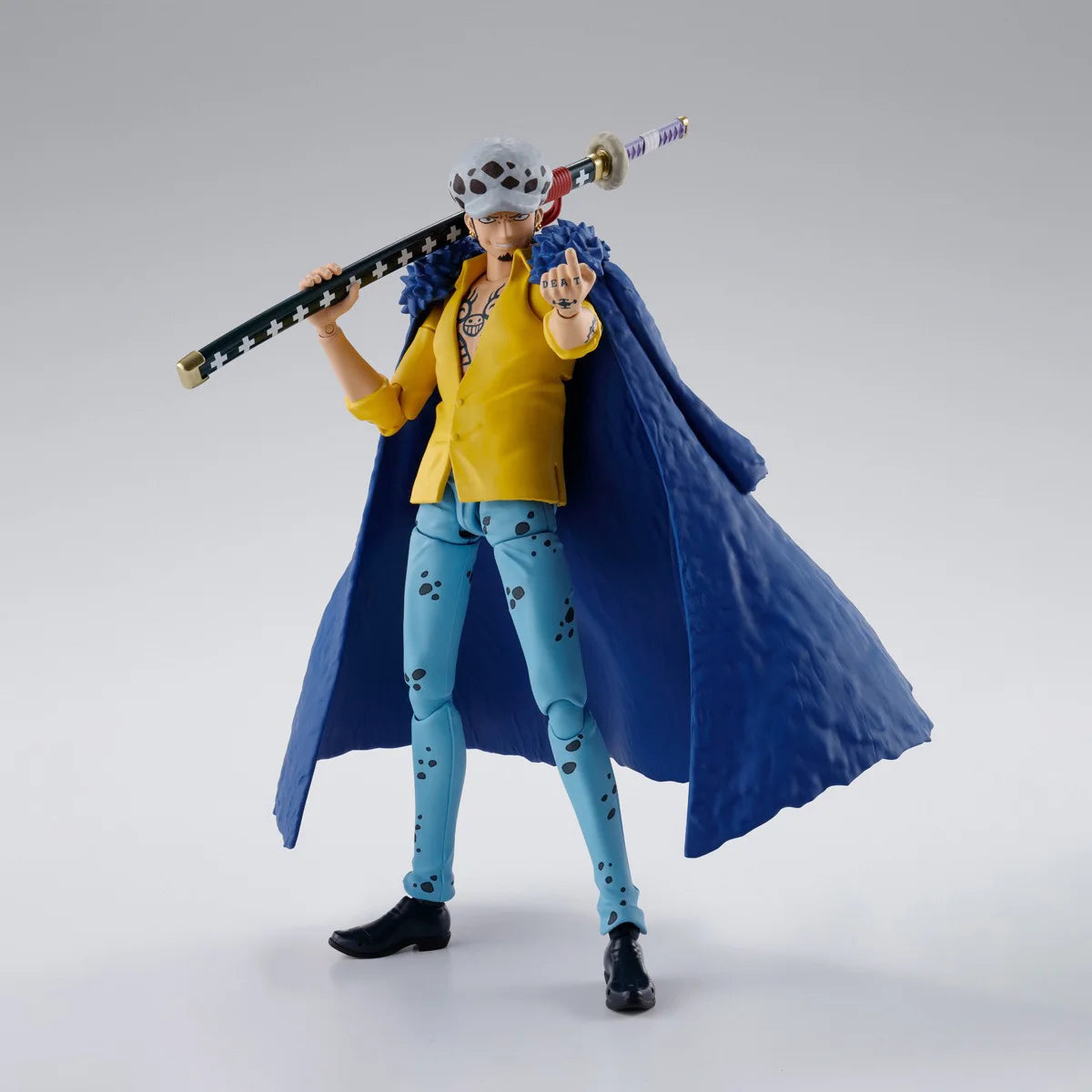 Bandai Genuine One Piece Model Kit SHF Trafalgar D Water Law Joints Movable Action Figure Collection Model Toys Christmas Gifts