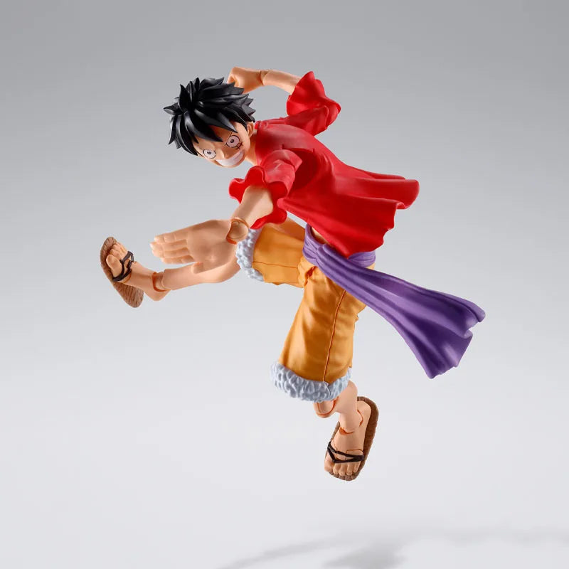 Bandai Genuine One Piece Model Kit Anime Figures SHF Monkey D Luffy The Raid on Onigashima Action Figure Collection Model Toys