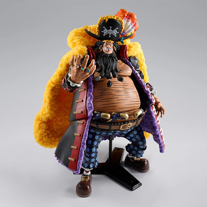 Bandai Genuine One Piece Model Kit Anime Figures SHF Marshall·D·Teach Action Figure Collection Model for Toys Christmas Gifts